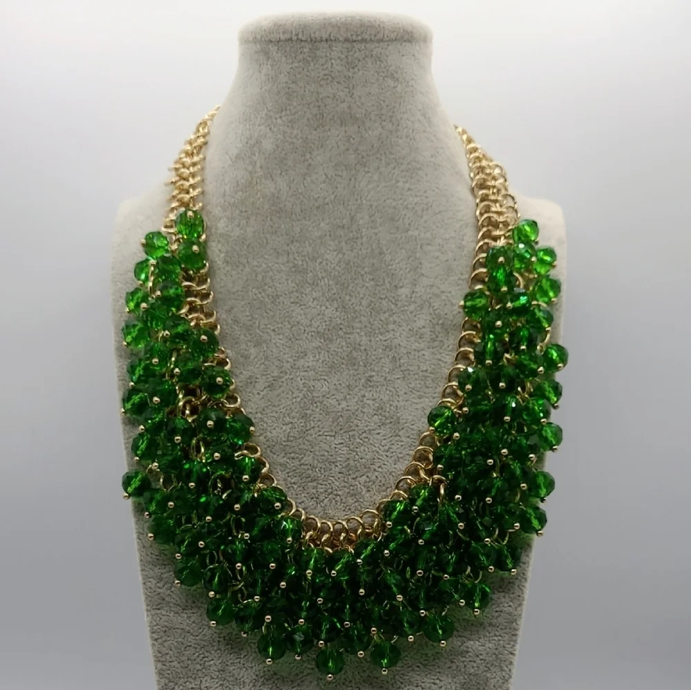 NWT Kelly Green Crystal Beaded Gold Statement Necklace